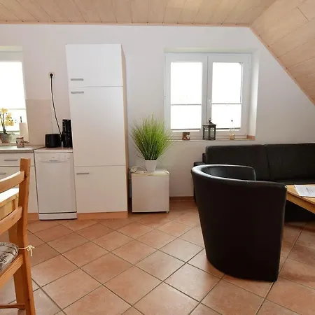 Ferienwohnung-berger-gaestehaus-links Apartamento *